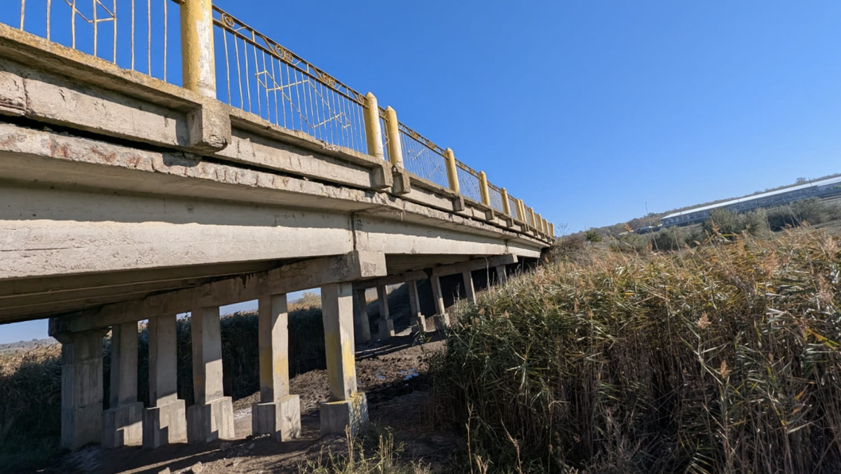 De astăzi încep lucrările de amenajare a drumului de ocolire pentru reparația podului peste Lunguța