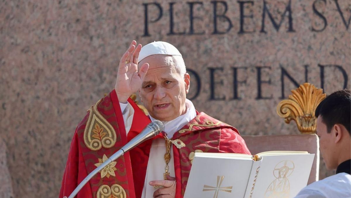 Apel de pace de la Vatican: Papa Leon al XIV-lea îi cere lui Donald Trump să oprească războiul cu Iranul