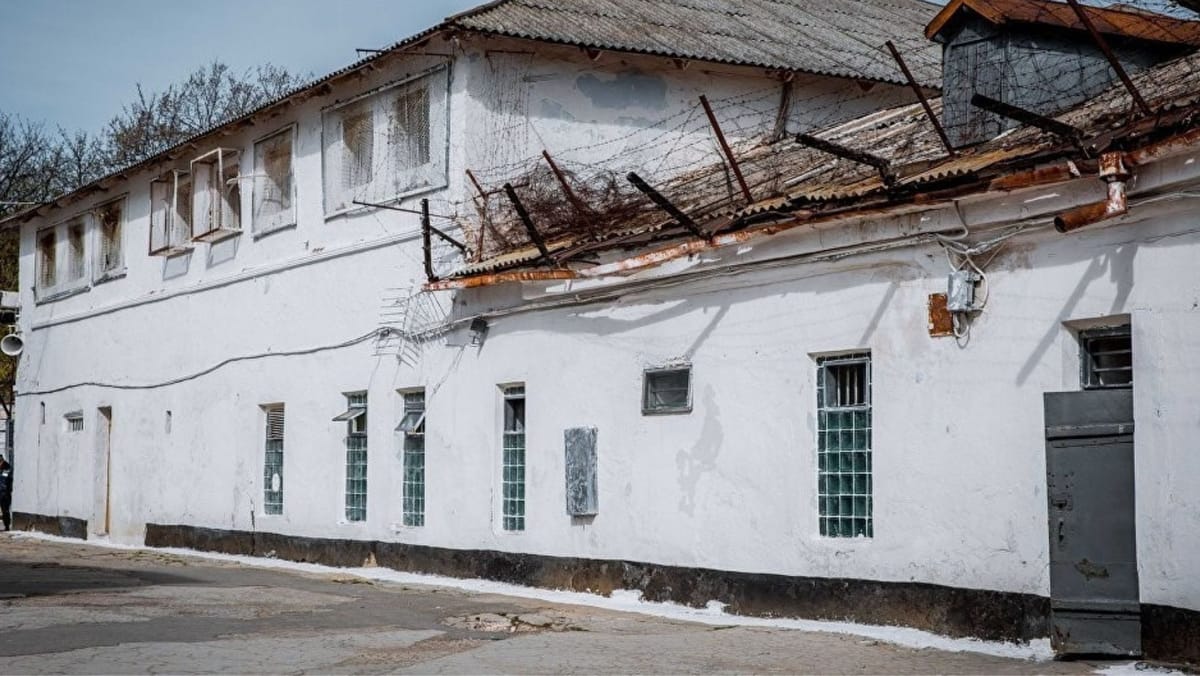 Evadare la Penitenciarul Lipcani: condamnatul a fost găsit după câteva ore de căutări