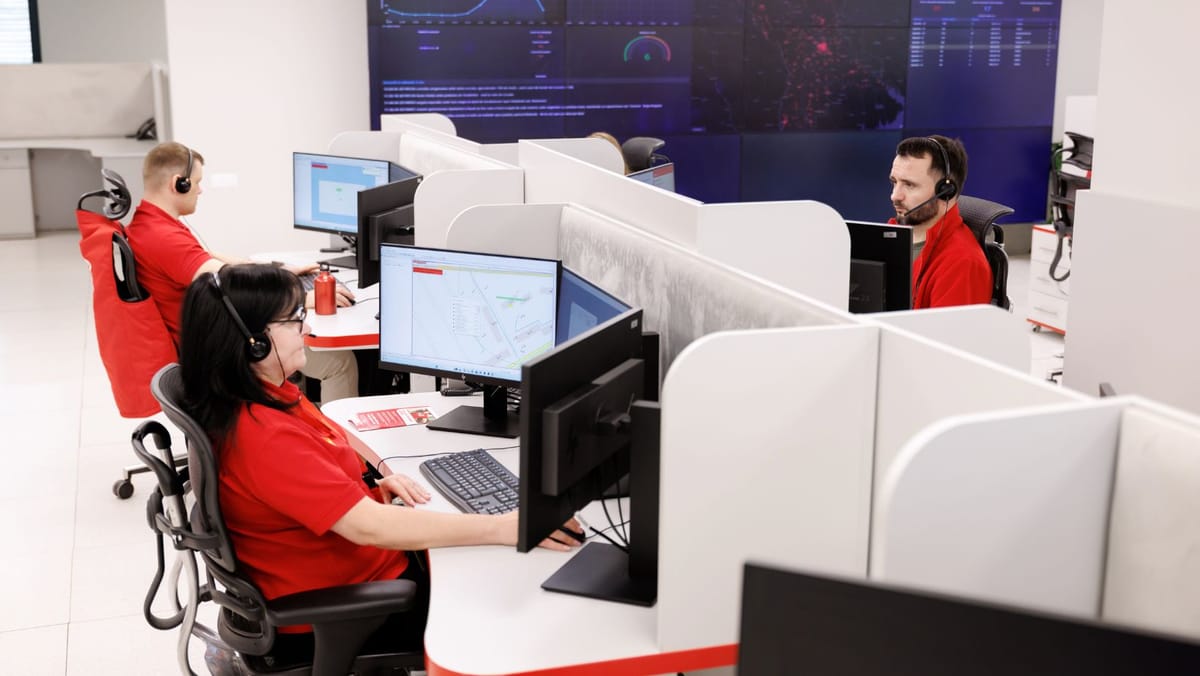 Serviciul 112 se așteaptă la o creștere a apelurilor în perioada sărbătorilor pascale. Ce regim de lucru vor avea operatorii