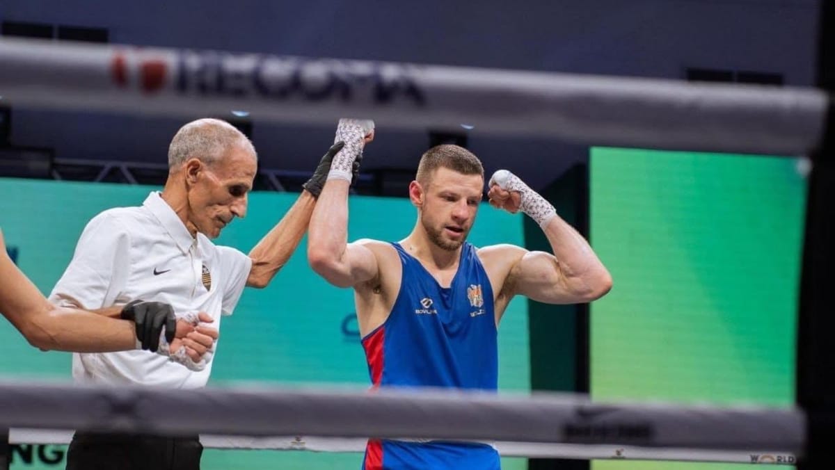 Alexandru Paraschiv câștigă bronzul la Cupa Mondială de box din Brazilia. Vezi imagini din timpul luptei