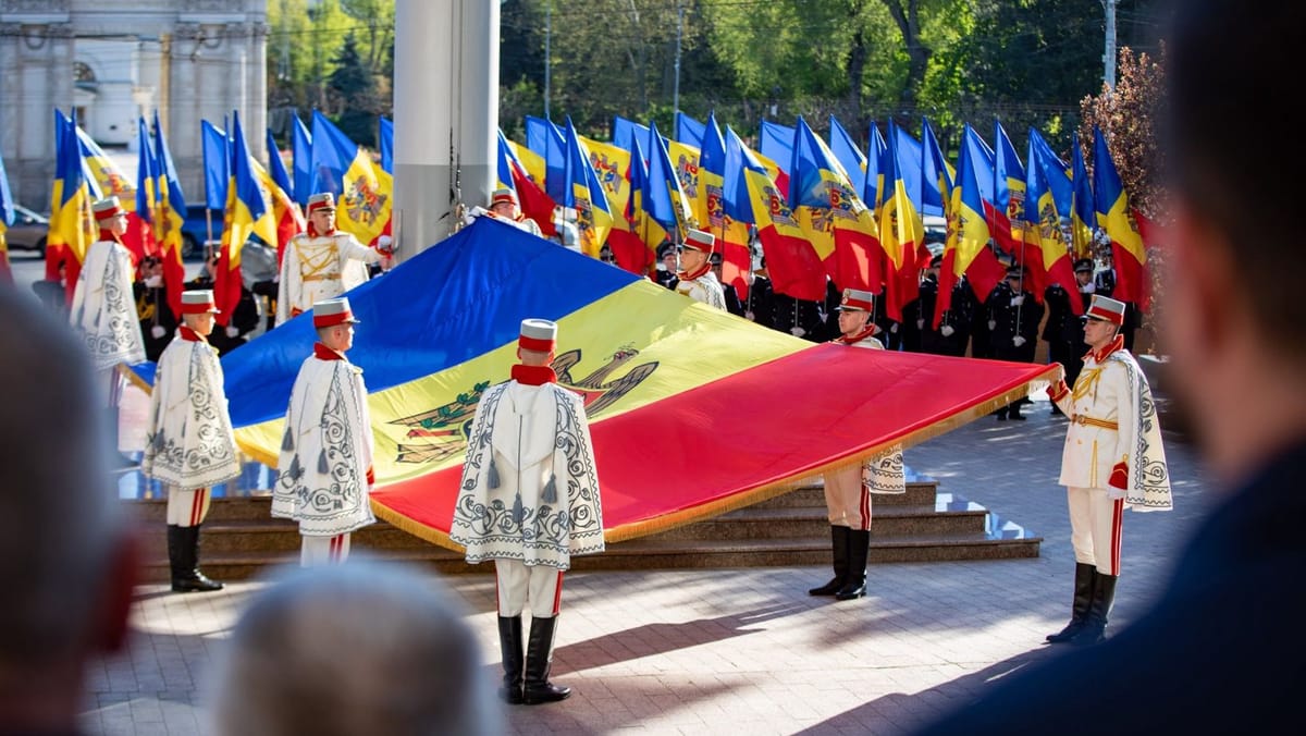 FOTO/VIDEO Din culisele Tricolorului: Secretele și simbolismul Drapelului de Stat, celebrat astăzi în Republica Moldova