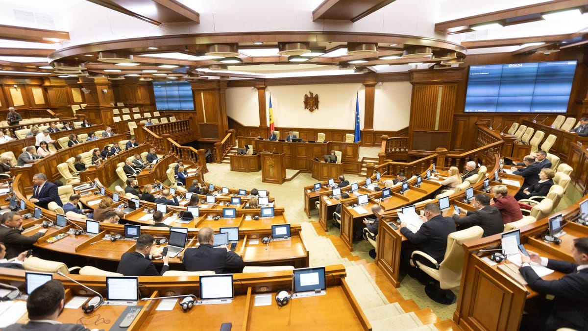 LIVE/ Ședința Parlamentului. Deputații dezbat TVA-ul și accizele aplicate în regiunea transnistreană și alte proiecte