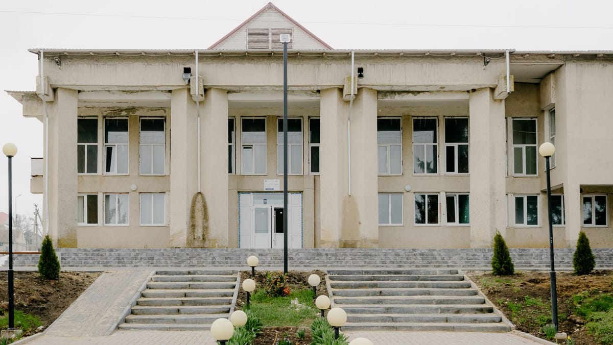 Condiții mai bune pentru locuitorii din Congazcicul de Sus. Casa de Cultură a fost renovată, iar canalizarea modernizată