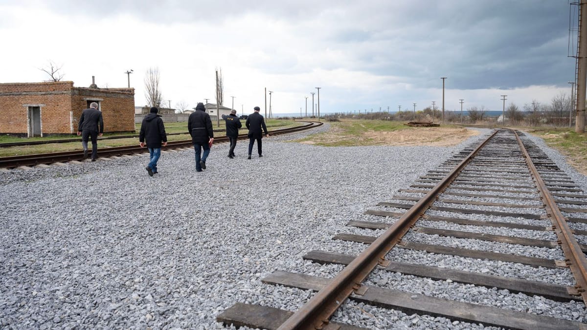 FOTO/ Lucrările la linia feroviară Cantemir-Fălciu se apropie de final. R. Moldova se conectează treptat la rețeaua europeană