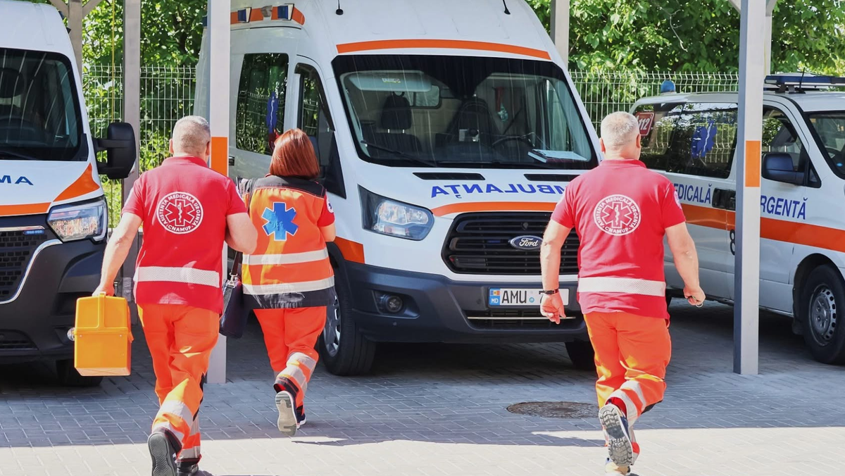 Peste 15 mii de solicitări la ambulanță într-o săptămână. Urgențele cardiovasculare, cele mai frecvente