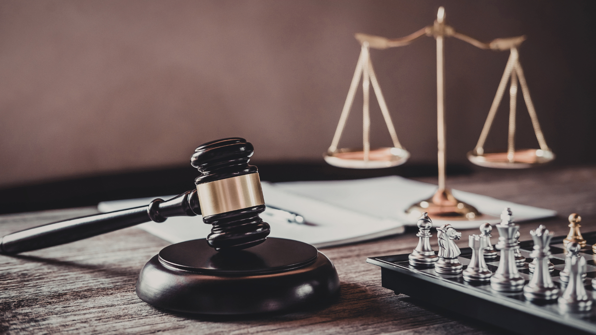 Bărbat anunțat în căutare, reținut și escortat în penitenciar după condamnarea într-un dosar de finanțare ilegală