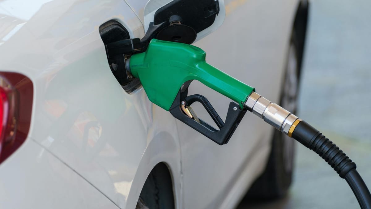 Preț istoric la carburanți: motorina atinge un nivel nemaivăzut până acum - sub 34 de lei