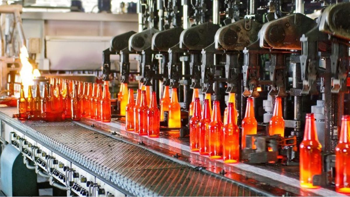 APP lansează consultări publice privind privatizarea Fabricii de Sticlă din Chișinău