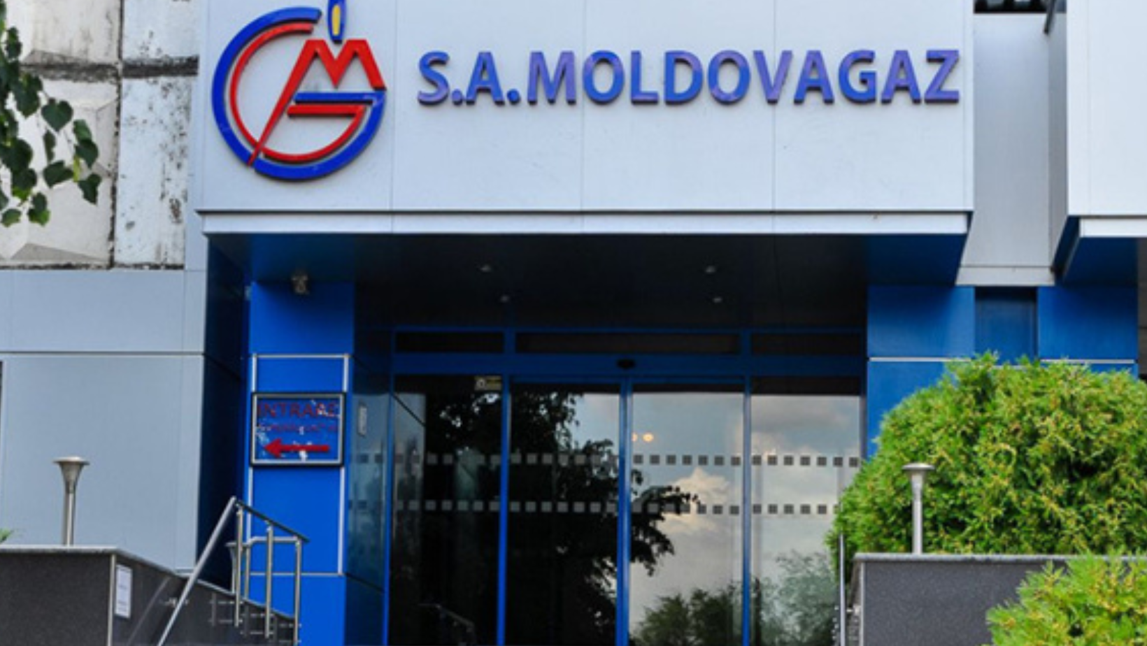 Dosarul angajatului fictiv de la Moldovagaz: inculpatul, achitat în prima instanță