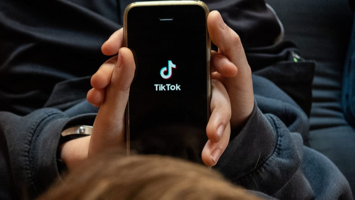 Un tânăr de 25 de ani a fost găsit mort după o transmisiune live pe TikTok