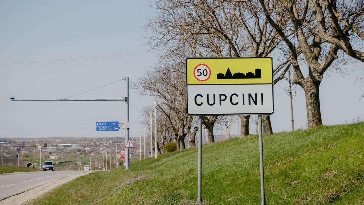 FOTO/ Peste 8 milioane de lei au fost investiți pentru rețeaua de canalizare din Cupcini prin programul „Satul European”