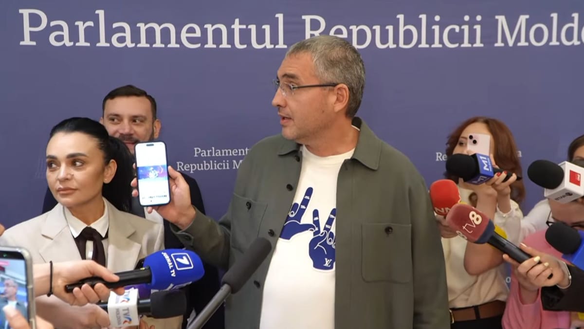 Usatîi susține că a păcălit autoritățile cu un DJ inexistent pentru Festivalul Absolvenților. Reacția ministrului Culturii