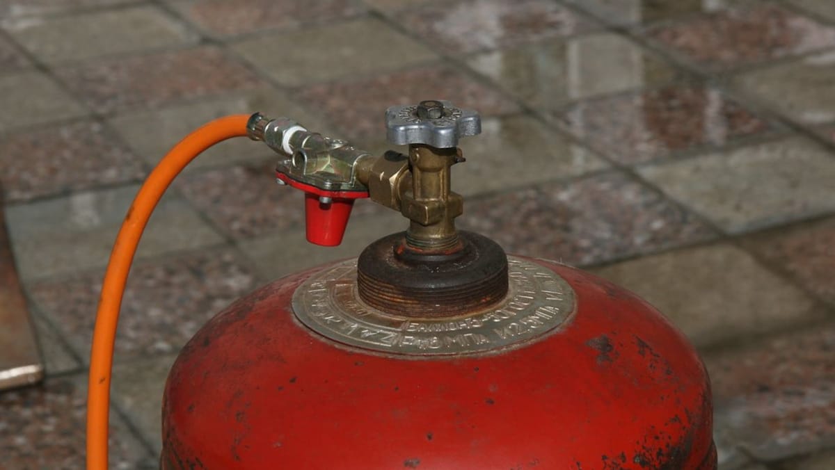 O butelie de gaz a explodat într-o gospodărie raionul Anenii Noi. Doi oameni au suferit arsuri
