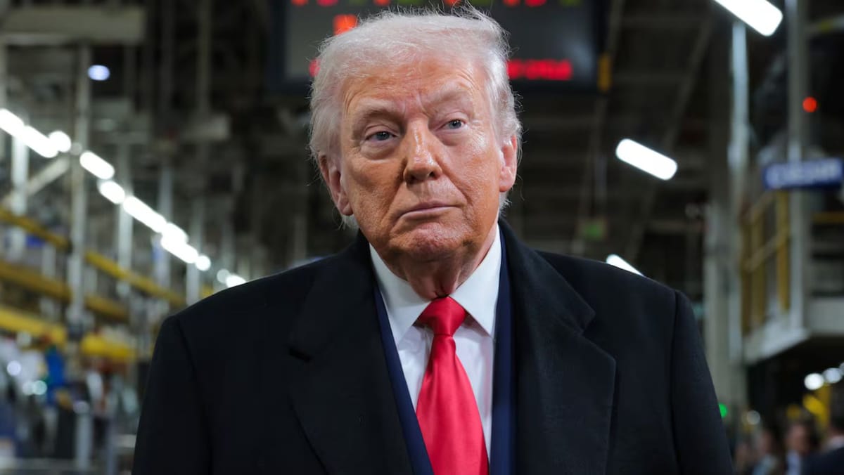 Donald Trump împlinește 80 de ani și marchează evenimentul, inclusiv, prin organizarea unor lupte în cușcă la Casa Albă
