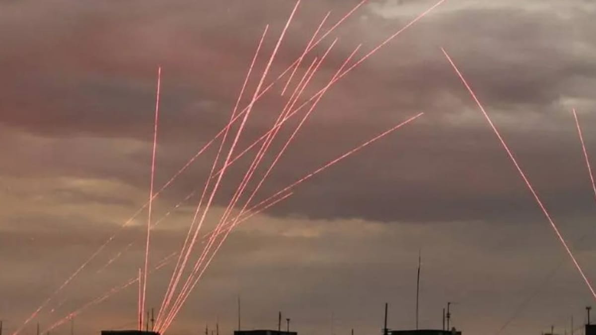 Zelenski a avertizat, iar atacurile au urmat. Rusia a atacat Poltava, Ucraina a lovit în infrastructura din Crimeea