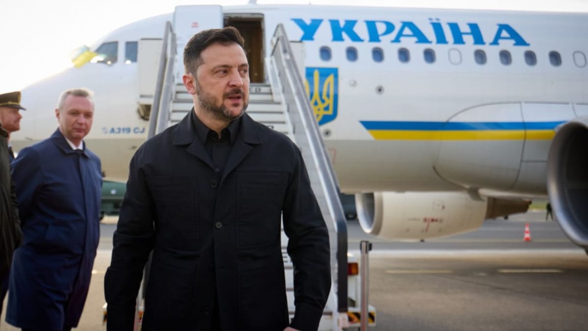 De pe Aeroportul Chișinău, Zelenski a salutat deschiderea negocierilor cu UE și a cerut accelerarea aderării Ucrainei