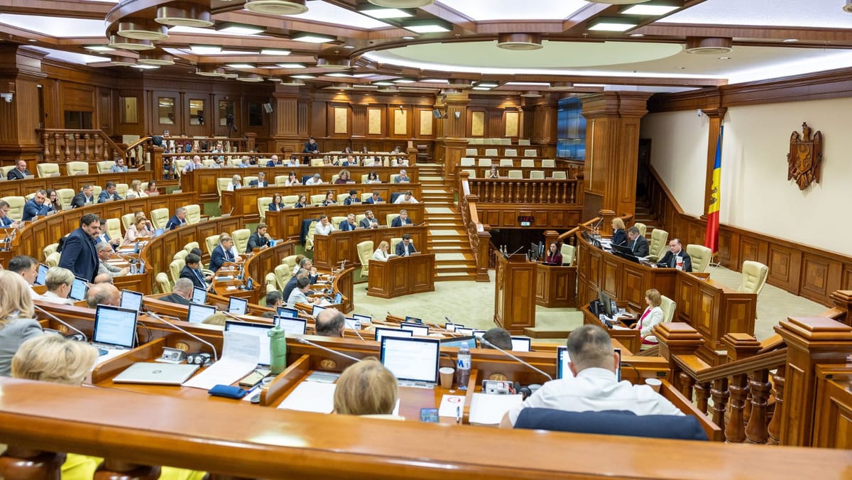 LIVE/ Ședința Parlamentului din 18 iunie. Salariul minim, stocurile de gaze naturale și cinci inițiative europene, pe agendă