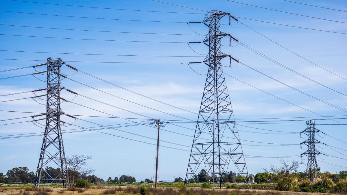 Moldelectrica a revenit pe profit și a investit aproape 600 de milioane de lei în rețeaua electrică