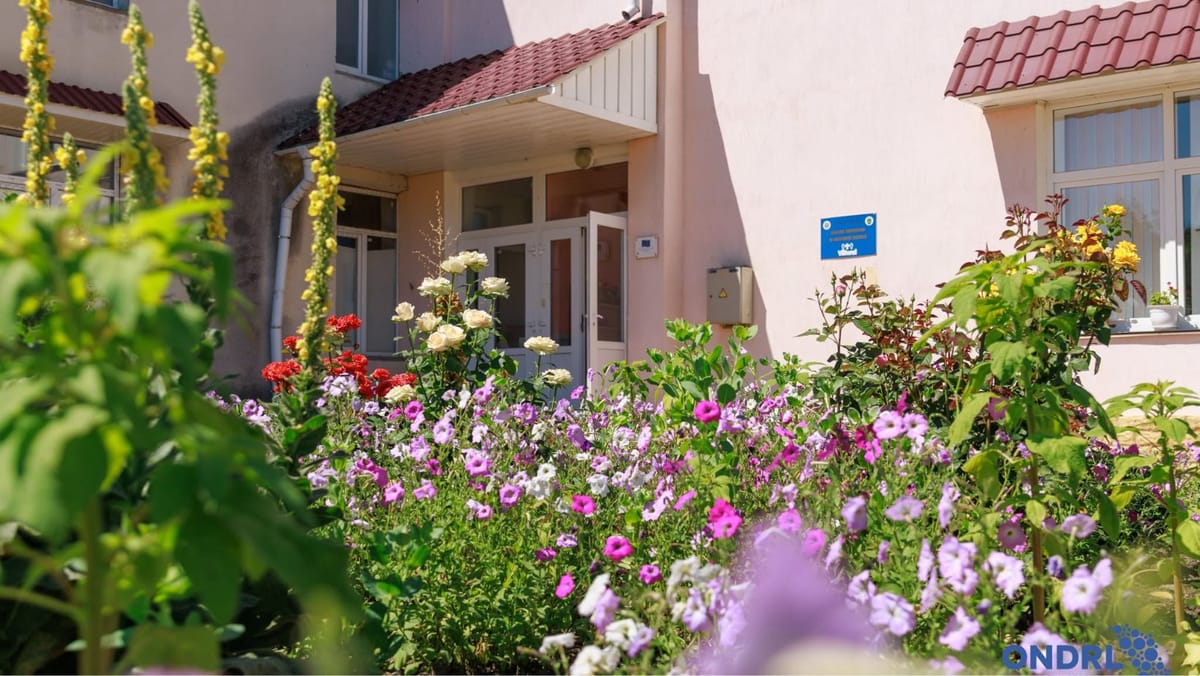 FOTO/ Peste 27 de milioane de lei pentru comuna Sărata Galbenă. Localitatea va avea canalizare extinsă și drum modernizat
