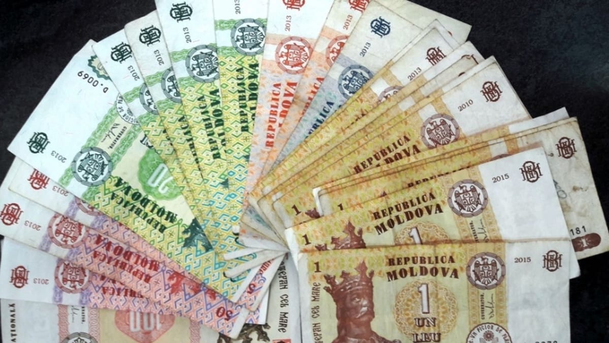 Salariul minim va fi revizuit anual: Parlamentul a dat undă verde pentru introducerea unui nou mecanism de calcul