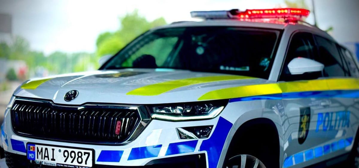 Peste 4.000 de încălcări rutiere, depistate de polițiști în weekend. Zeci de șoferi au fost prinși băuți la volan