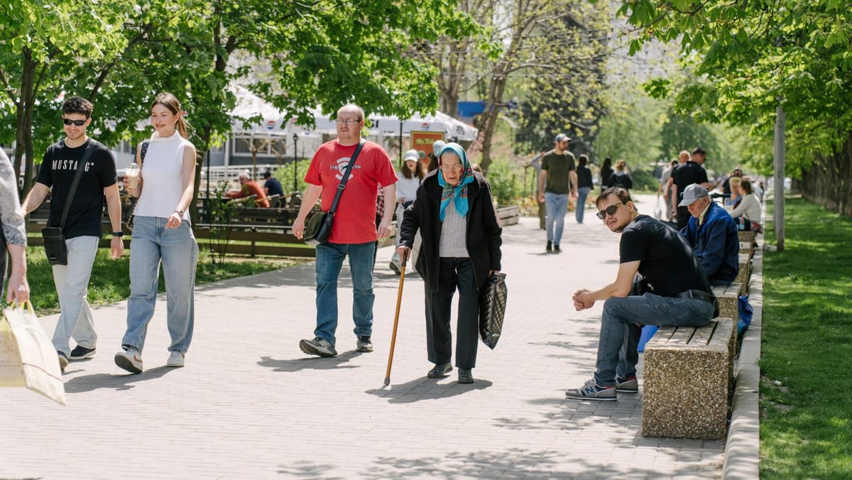 BNS: Moldovenii trăiesc în medie cu aproape un an mai mult decât în 2024