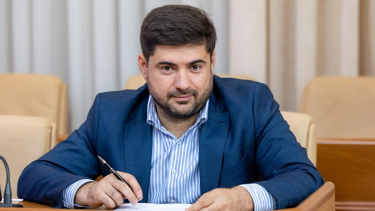 Guvernul a aprobat demisia lui Roman Cojuhari de la șefia APP. Interimatul va fi asigurat de Ion Ciumac