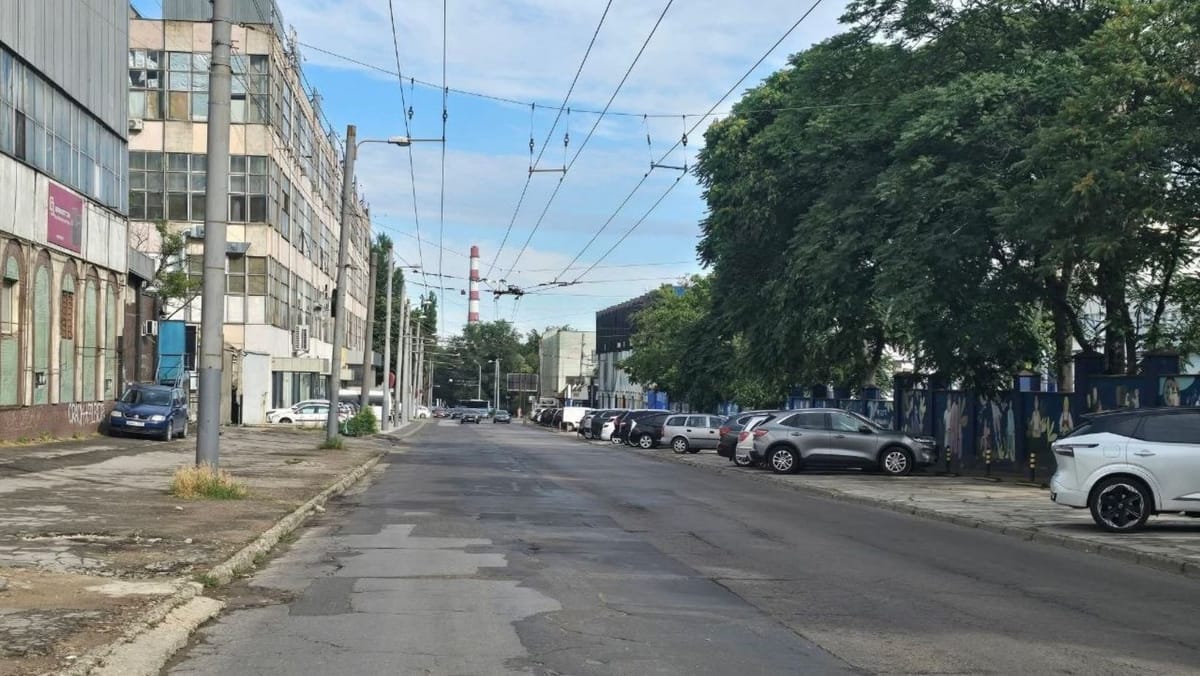 Un segment al străzii Mitropolit Dosoftei din capitală intră mâine în reparații. Sunt anunțate restricții parțiale de trafic