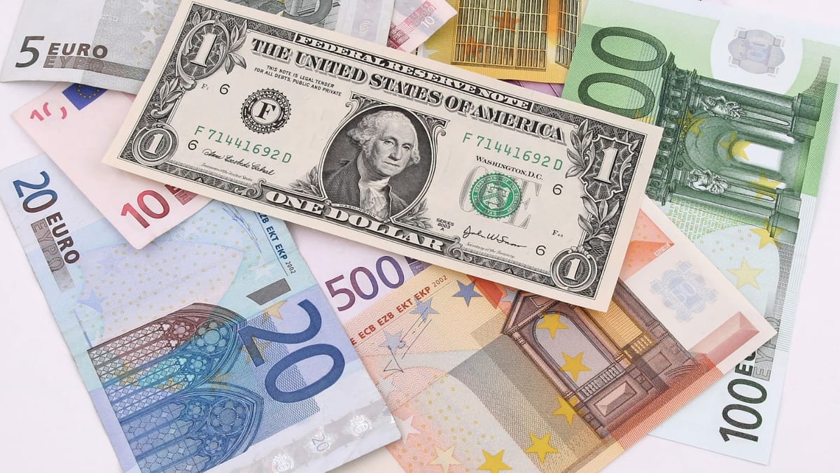 Leul câștigă teren la început de iulie. Euro și leul românesc scad cel mai mult
