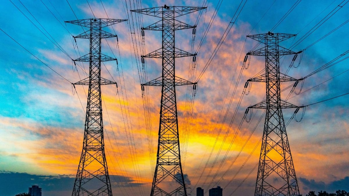 Decizia ANRE: Premier Energy și FEE Nord rămân furnizori de ultimă opțiune până în 2029