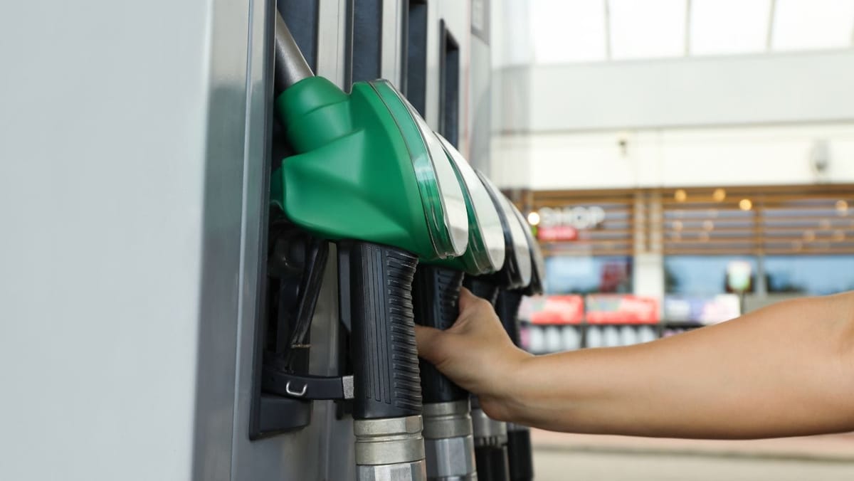 Carburanții se scumpesc din nou: ANRE a stabilit noile prețuri plafon pentru 21 iulie