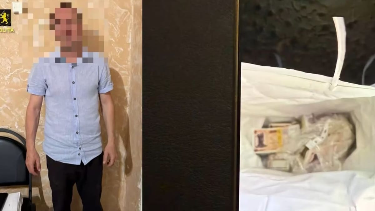 VIDEO/ Escrocherie de peste un milion de lei: Un curier, reținut în flagrant la Chișinău