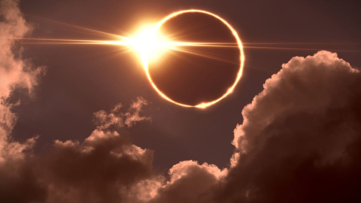 Astăzi are loc eclipsă de soare. Unde poate fi observat fenomenul astronomic?