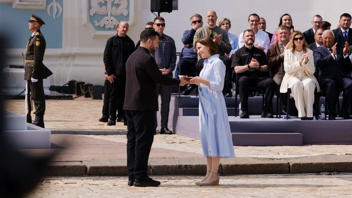 Maia Sandu, decorată la Kiev cu una dintre cele mai înalte distincții de stat ale Ucrainei