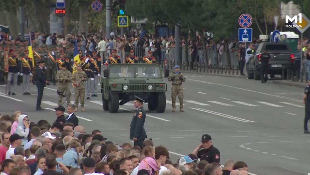LIVE/ Parada militară de Ziua Independenței a început în centrul Chișinăului. Urmăriți evenimentul