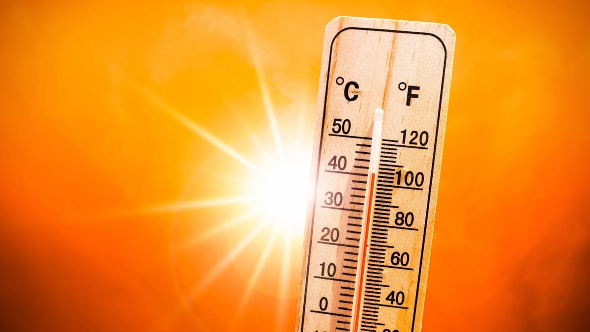 Canicula persistă: temperaturile urcă până la +37°C, iar izolat sunt posibile ploi cu descărcări electrice