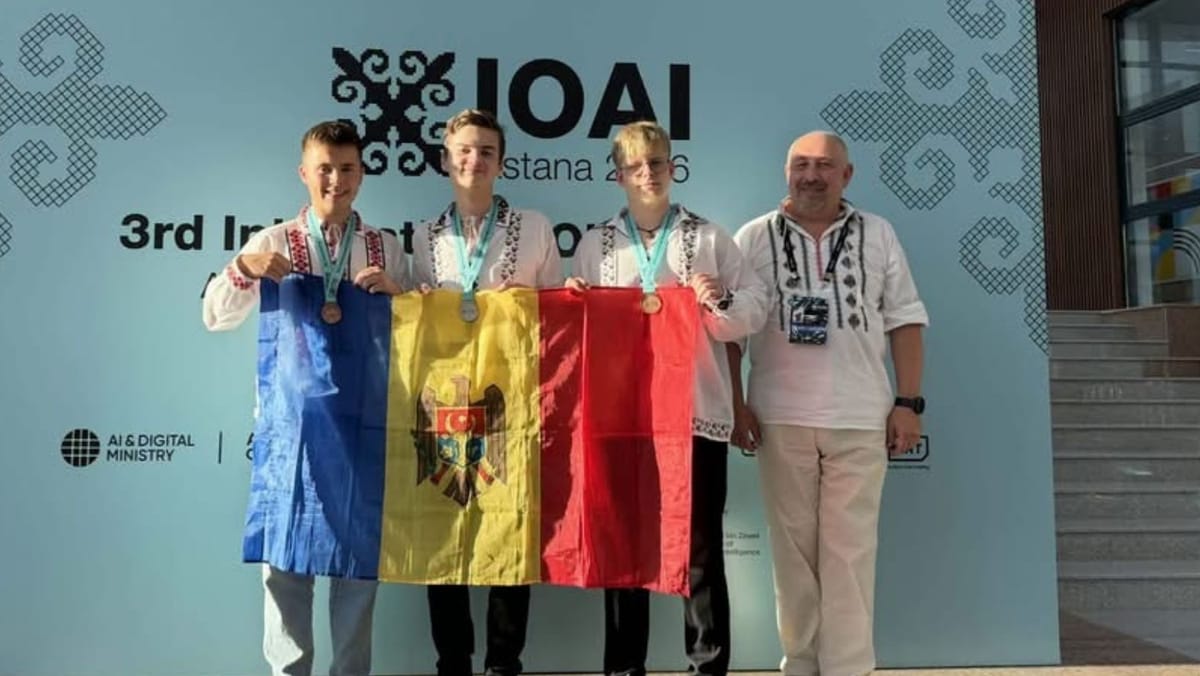Performanță remarcabilă la Olimpiada Internațională de Inteligență Artificială: o medalie de argint și două de bronz