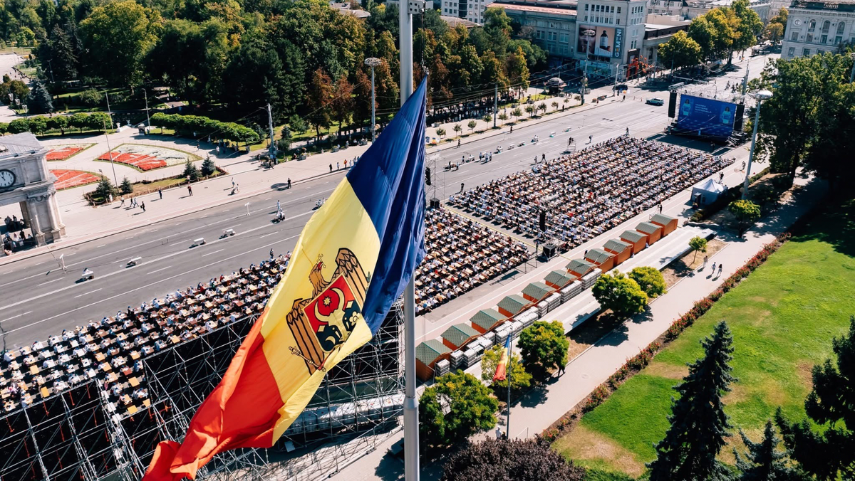 Limba română, elogiată astăzi în R. Moldova. Circa 3.500 de persoane sunt așteptate la Marea Dictare Națională