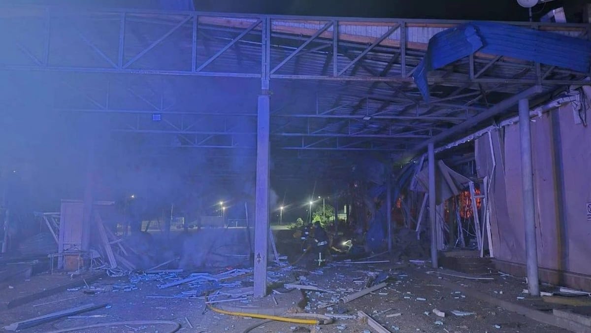 Trecerea cu bacul între Ucraina și România a fost suspendată după un atac cu drone rusești asupra punctului Orlivka