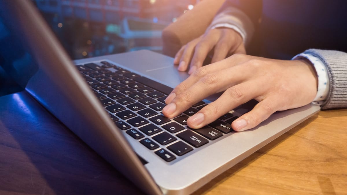 Serviciile digitale de înregistrare a unităților de drept, suspendate aproape două zile