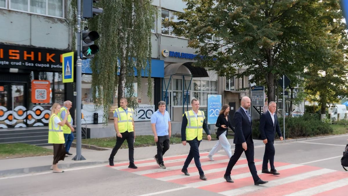 Drochia își modernizează infrastructura. A fost instalat un semafor inteligent și se fac investiții de milioane de lei