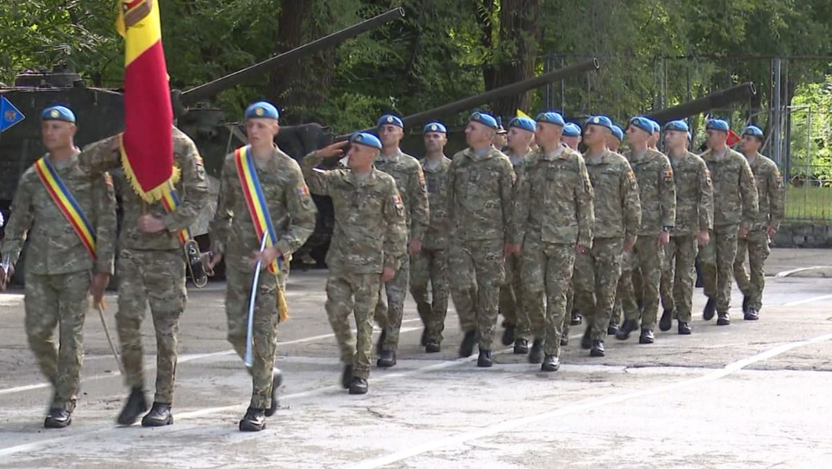 Parlamentul schimbă regulile privind organizarea Armatei și statutul militarilor