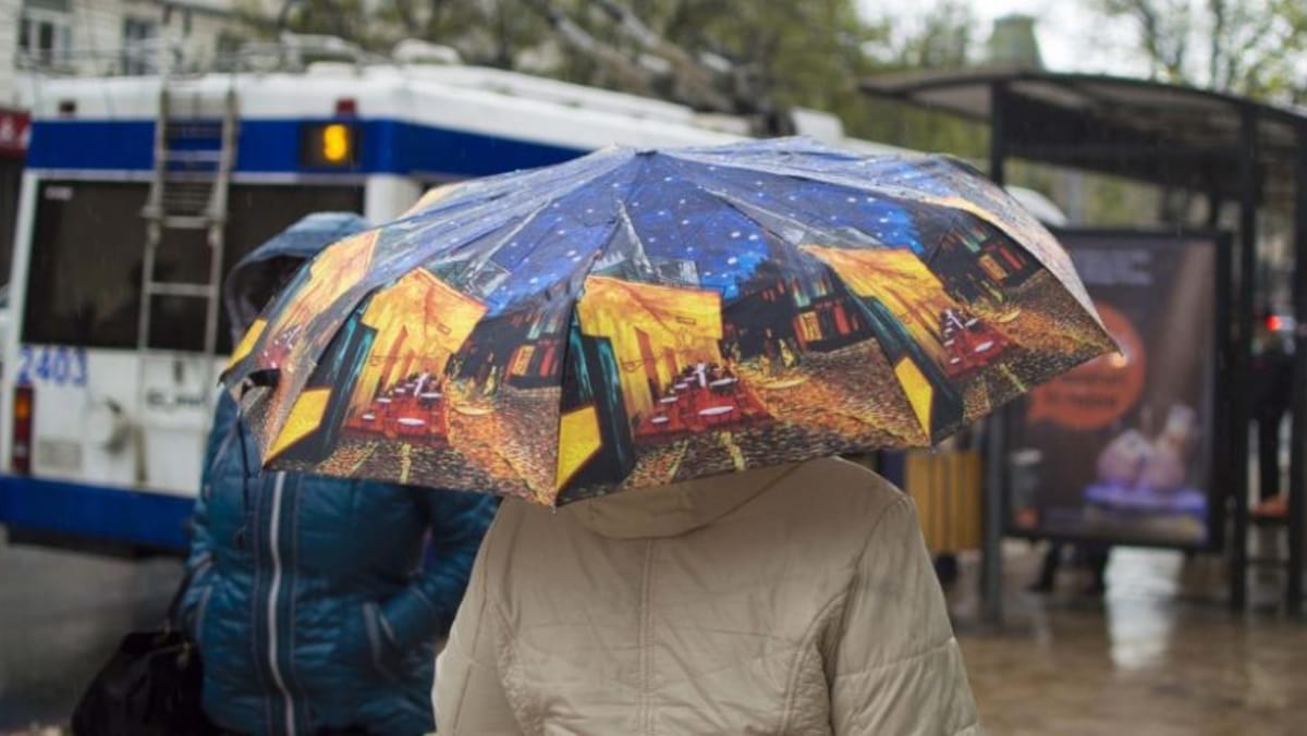 Sfârșit de săptămână cu ploi în aproape toată țara și maxime de până la +21°C