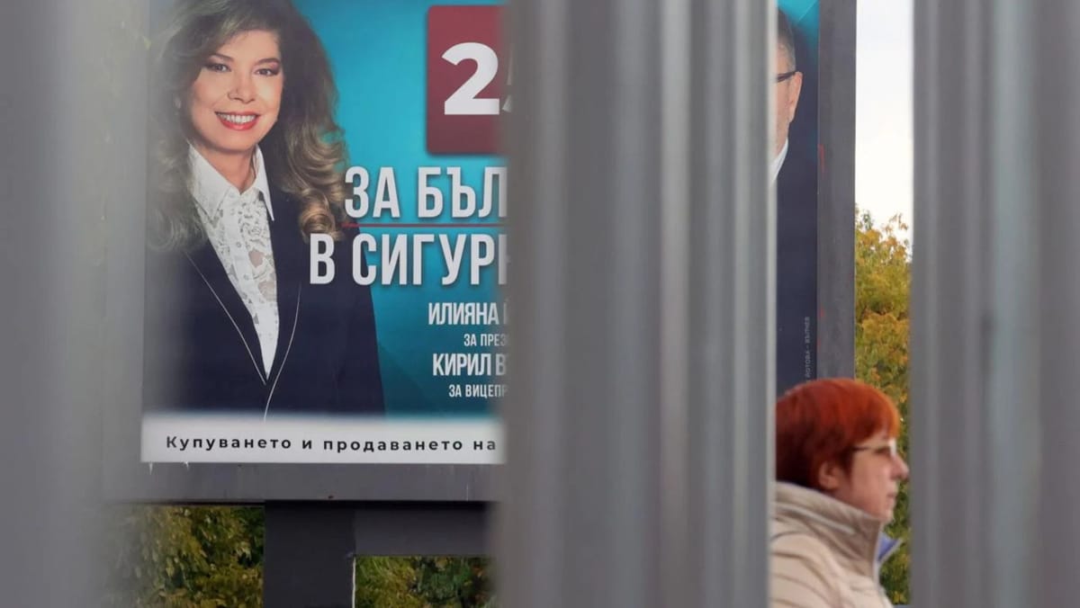 Bulgarii își aleg astăzi președintele. Războiul din Ucraina și securitatea în Marea Neagră domină scrutinul