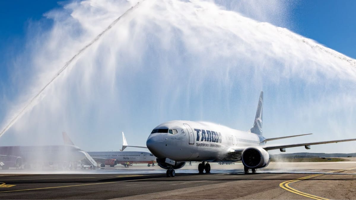 Premieră la Aeroportul din Chișinău. Avionul TAROM „Ivan Patzaichin” a făcut prima cursă de la București