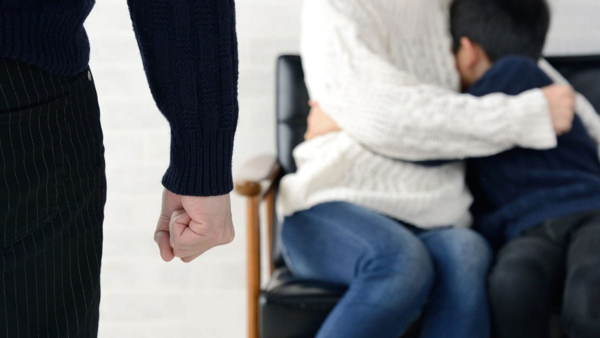 Violența în familie, raportată de 193 de ori în trei zile. Poliția îndeamnă victimele să ceară ajutor
