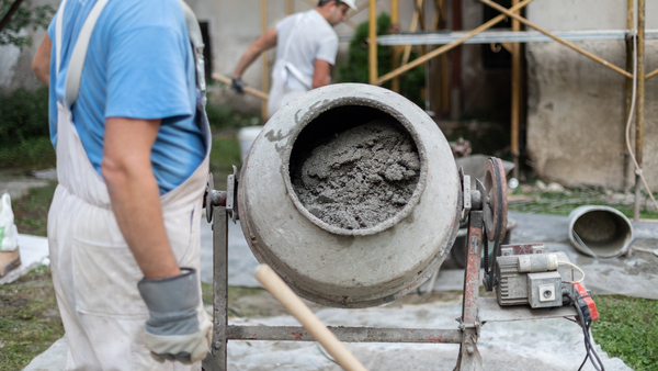 Muncă pe șantier pentru un salariu de 45 de mii de lei. Topul celor mai plătite locuri vacante din R. Moldova