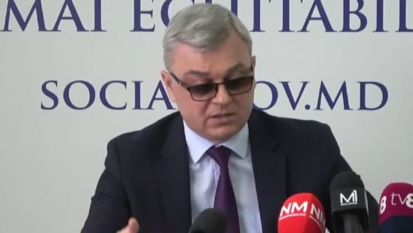 Ministerul Muncii, despre problema asistenților personali: Primăria să-și onoreze atribuțiile în limita bugetului