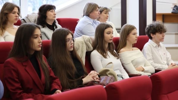 149 de elevi au participat la Olimpiada Republicană la Chimie. Cine sunt premianții